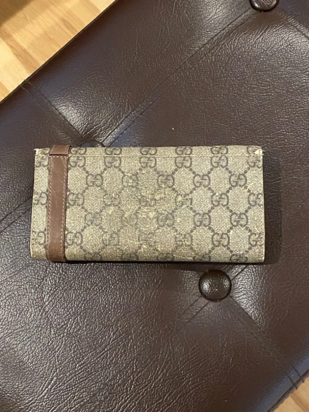 Rehab/Project!! Gucci Beige Monogram Canvas Wallet with buckle detail. - Picture 2 of 11